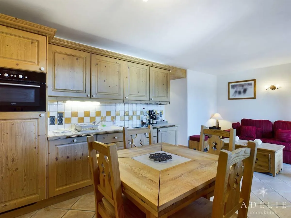 Appartement 3 Pieces Avec Parking Et Wifi A 200M Des Remontees - Fr-1-398-638 Montvalezan 0*,  France